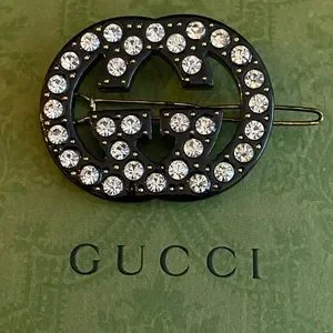 Gucci | Accessories | Crystal Interlocking G Hair Clip  display picture 2